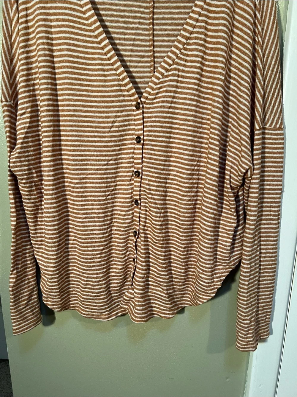 Forever 21 Womens Size Medium Cardigan Top Tan White Stripes Button Down Stretch